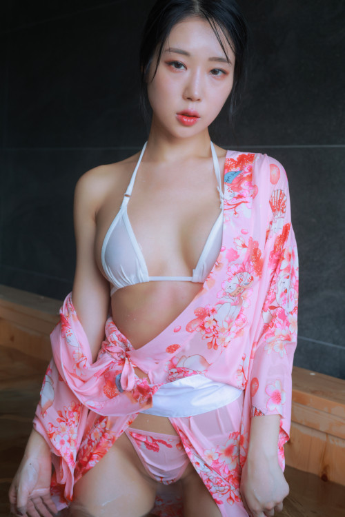 Read more about the article Coco 수민, [Patreon] Blossom Set.01