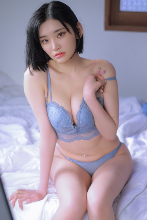 Read more about the article Sula 첼설아, [KIREI] Sula Blue (설아 블루) Set.01