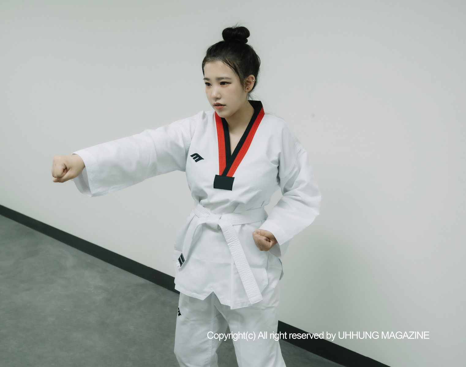 Jenn 젠, UHHUNG Magazine Vol.01 Taekwondo Set.02