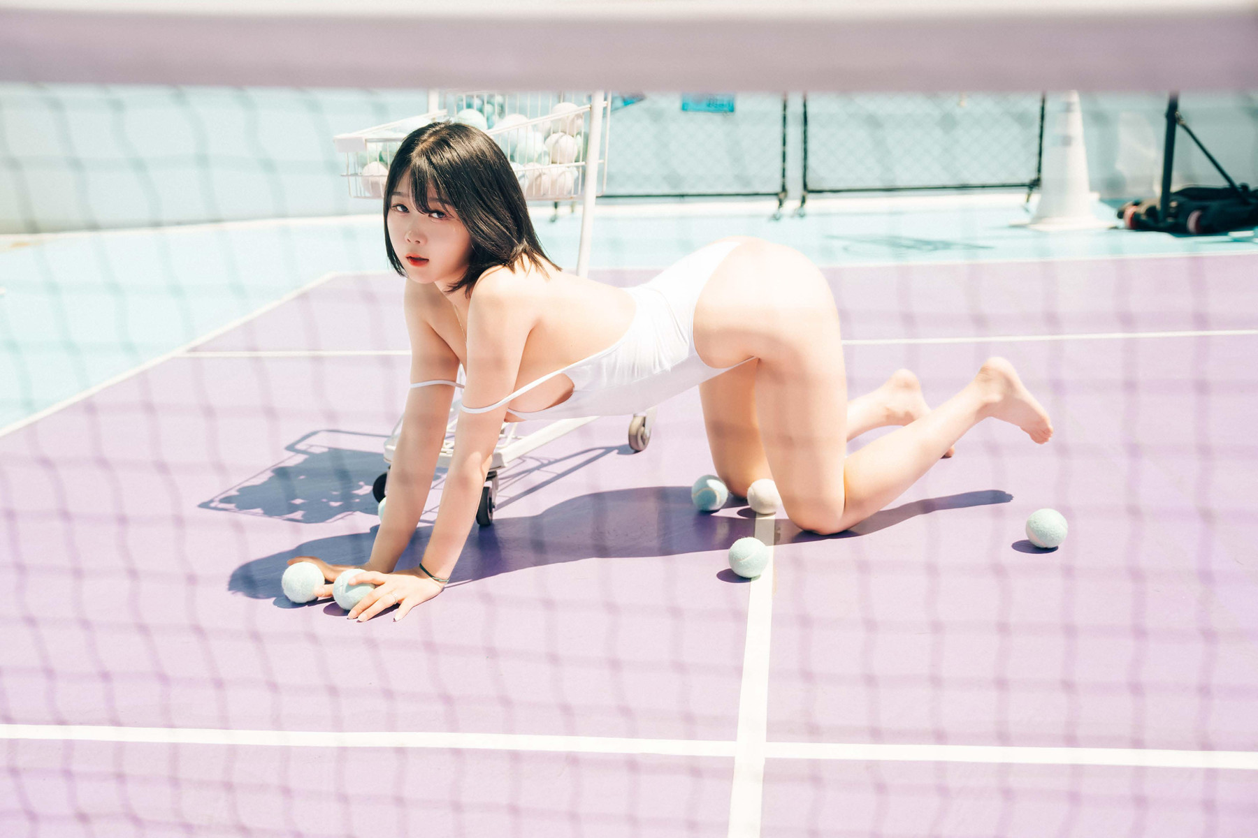 ZIA.Kwon 권지아, LOOZY ‘Racket Girl’ Set.01