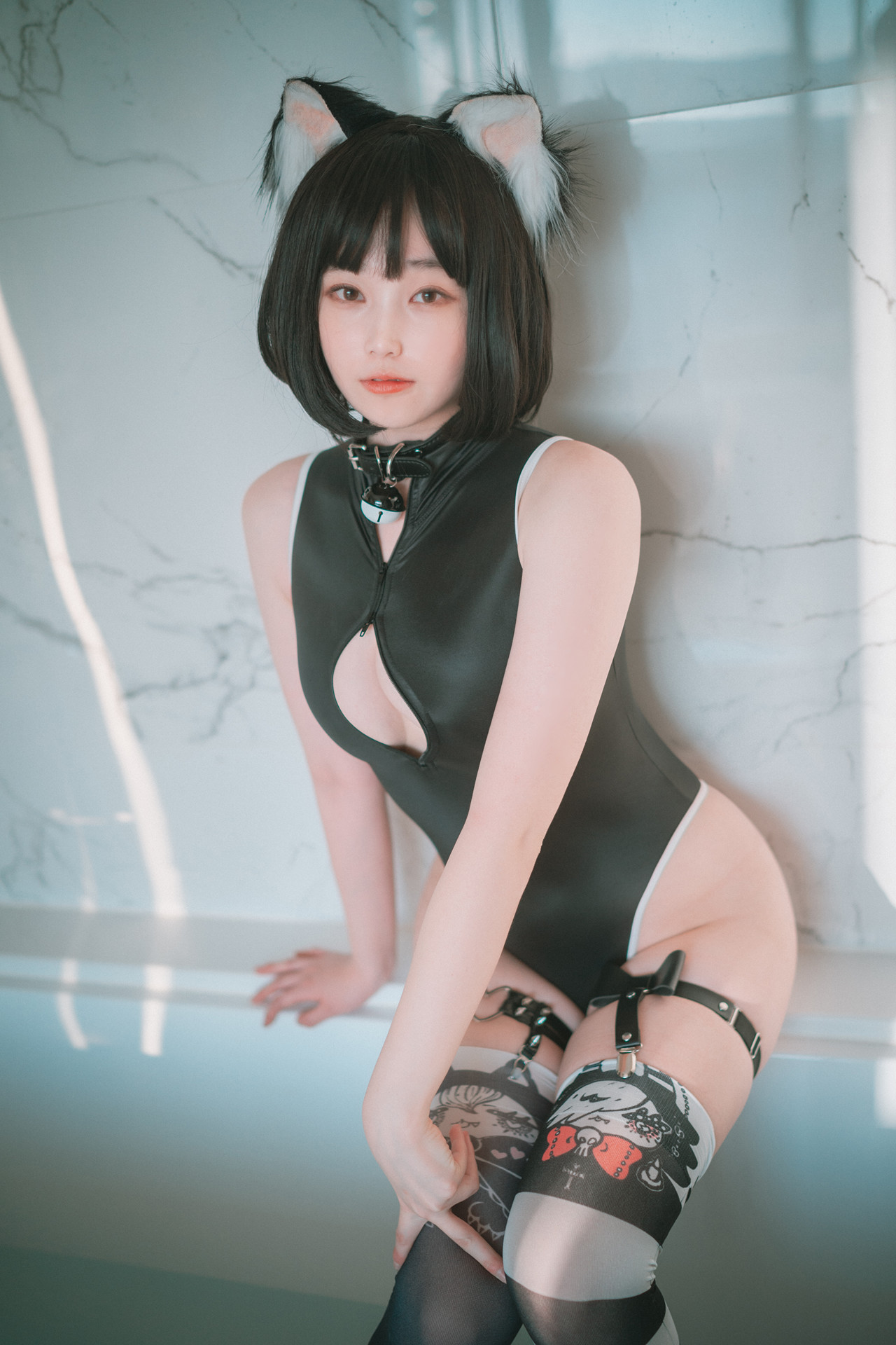 Bambi 밤비, DJAWA ‘Le chat déteste la douche’