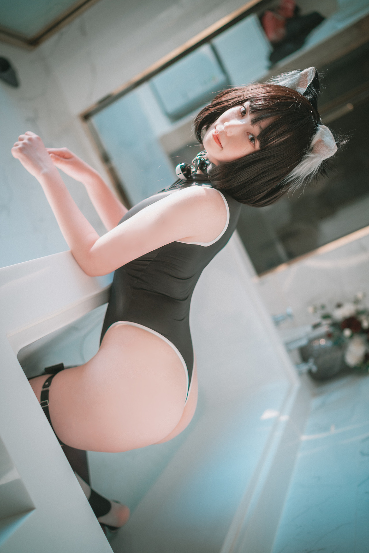 Bambi 밤비, DJAWA ‘Le chat déteste la douche’