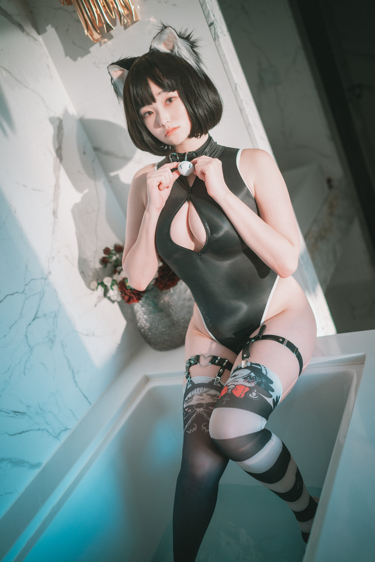 Bambi 밤비, DJAWA ‘Le chat déteste la douche’