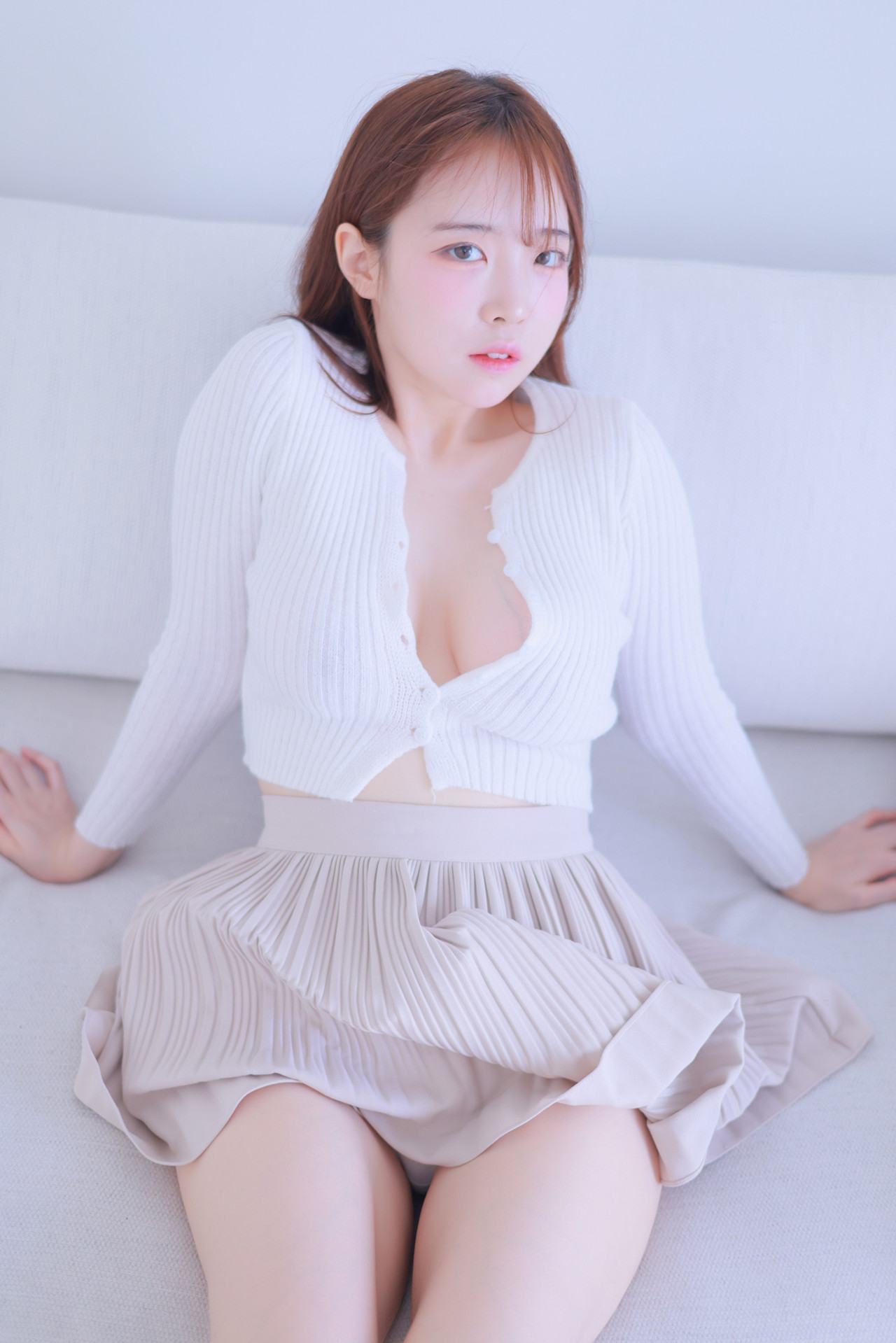 Rinaモモリナ, Photobook ‘Knitwear’ Set.01
