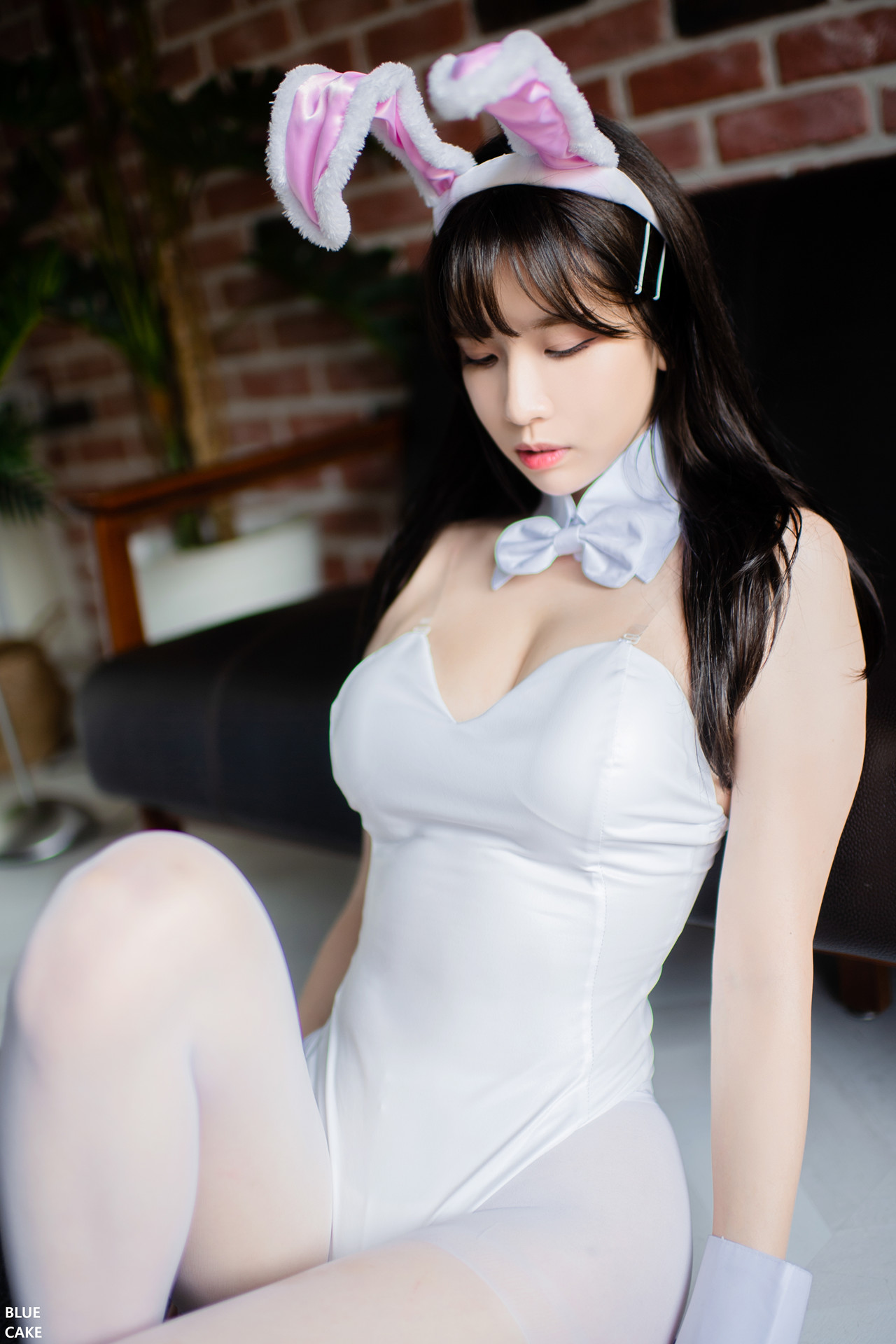 Lee Ahrin 이아린, BlueCake ‘White Black Bunny’ Set.01