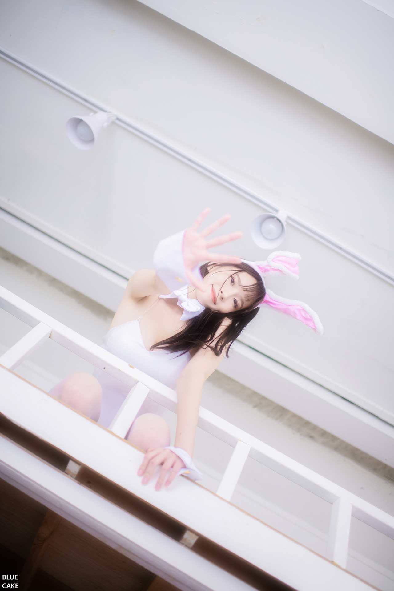 Lee Ahrin 이아린, BlueCake ‘White Black Bunny’ Set.01