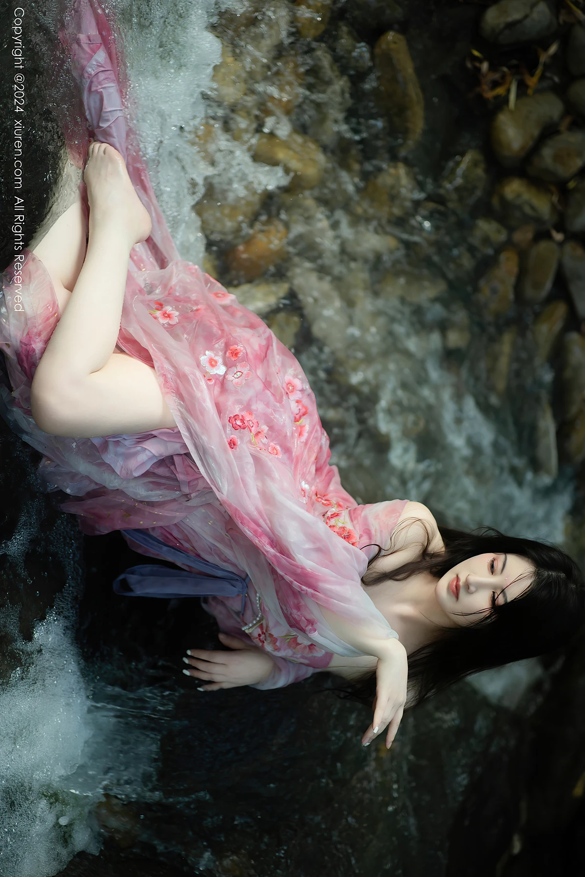 XiuRen秀人网 No.9100 诗诗kiki XiuRen秀人网 No.9100 诗诗kiki